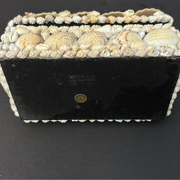 Vintage Shell-Embellished Jewelry Box - Picture 12 of 15